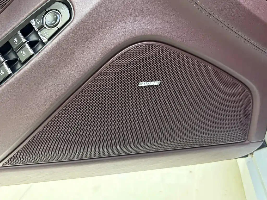 Porsche Panamera — миниатюра 10