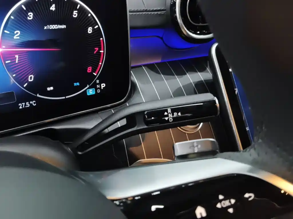 Mercedes-Benz C-Class — миниатюра 14