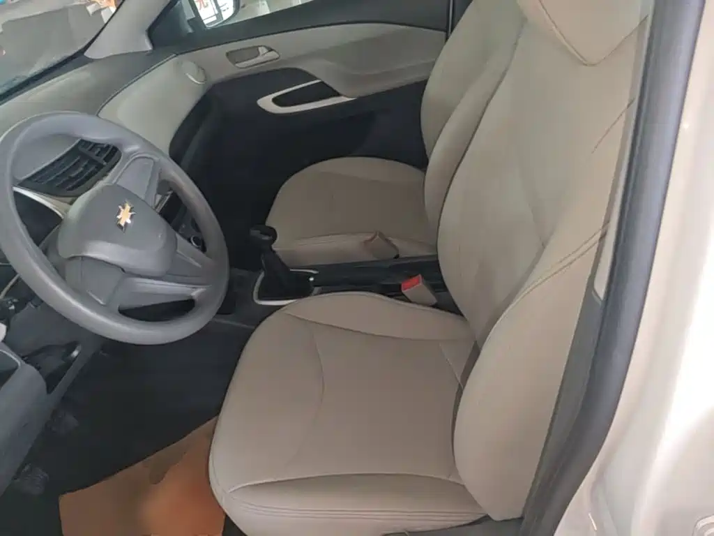 Chevrolet Sail — миниатюра 15