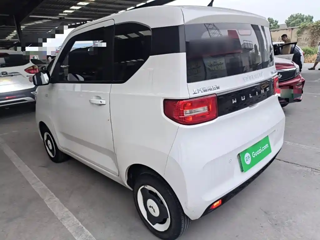 Wuling MINIEV — миниатюра 5