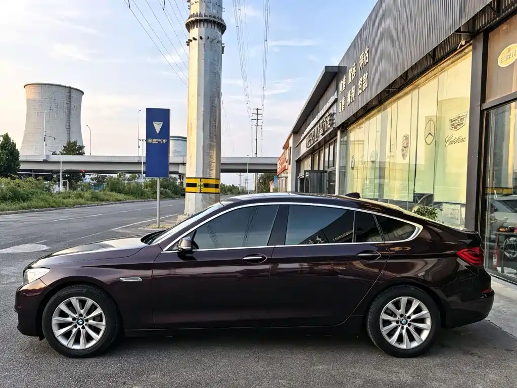 BMW 5 Series GT — миниатюра 3