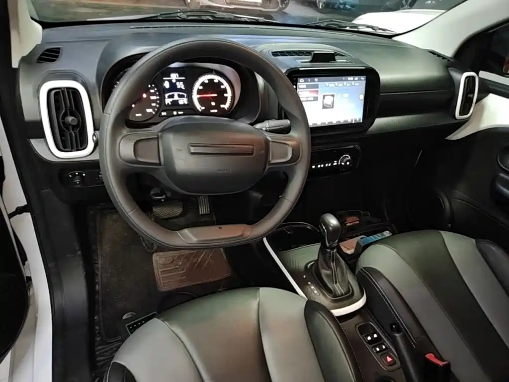 Roewe Clever — миниатюра 10