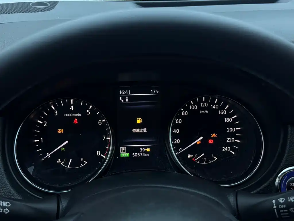 Nissan Qashqai — миниатюра 17