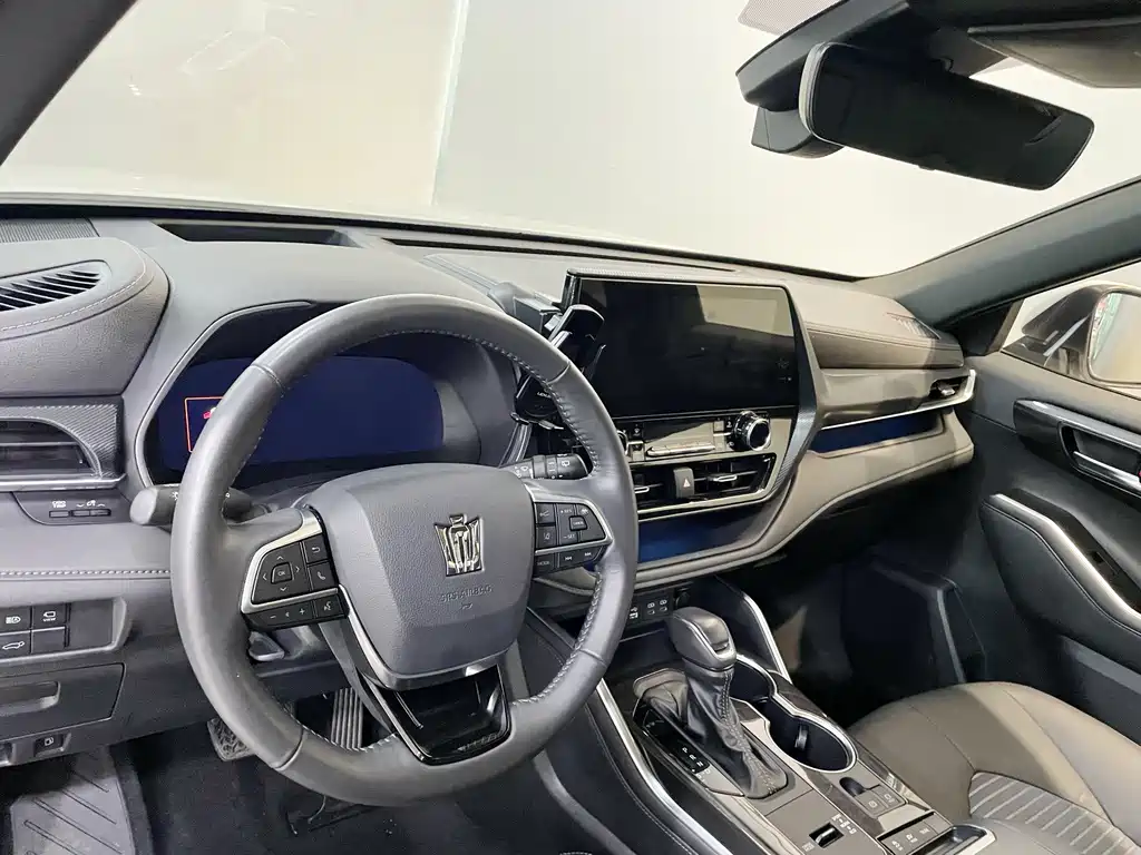 Toyota Crown Kluger — миниатюра 16