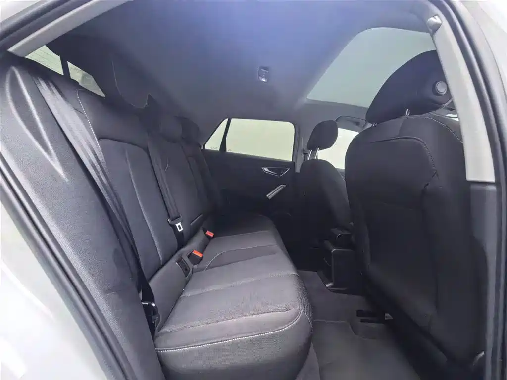 Audi Q2L 2021 35 TFSI