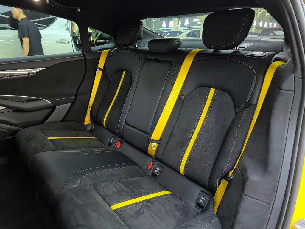 XIAOMI CAR XIAOMI SU7 ULTRA