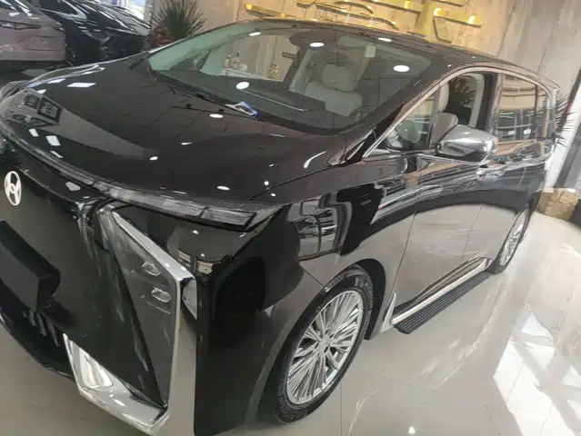 2024 GAC Hycan V09