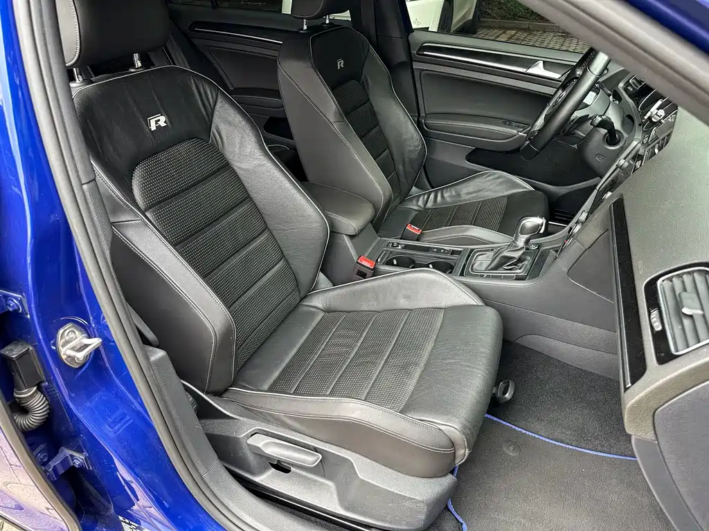 Volkswagen Golf (Import) — миниатюра 40