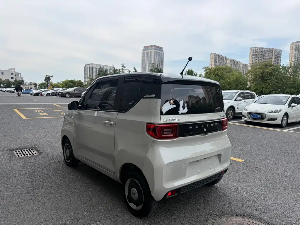 Wuling MINIEV — миниатюра 11