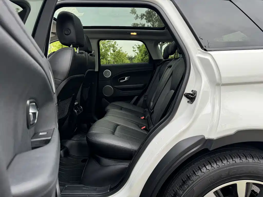 Land Rover Evoque — миниатюра 10