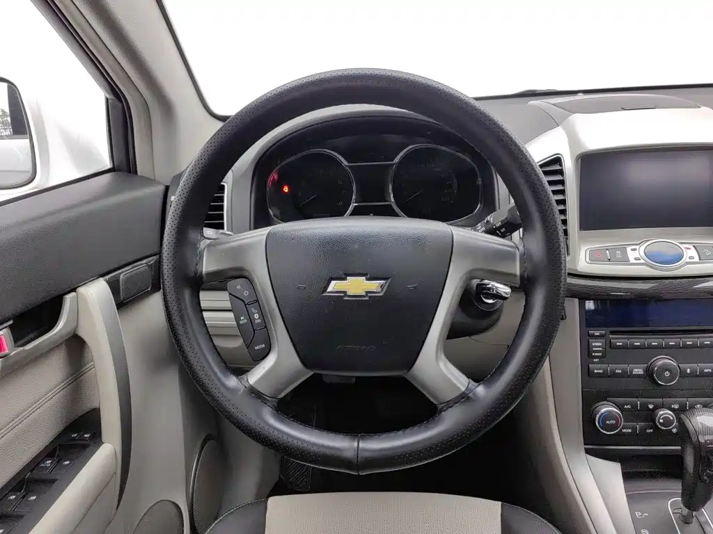 Chevrolet Captiva — миниатюра 11