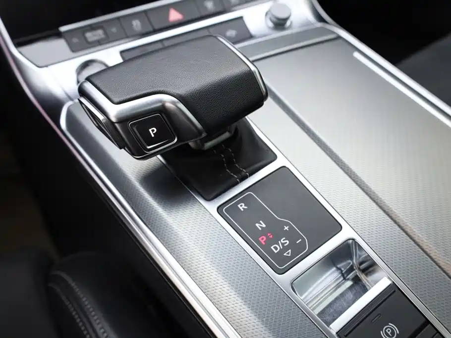 Audi A7L — миниатюра 12