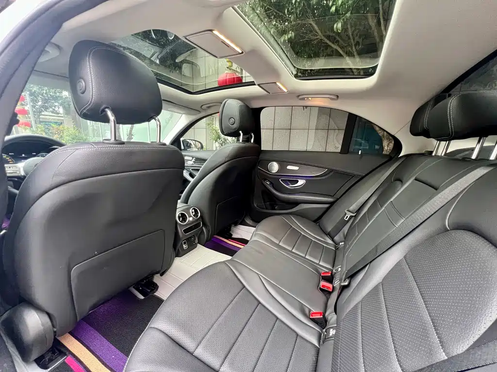 Mercedes-Benz C-Class — миниатюра 15