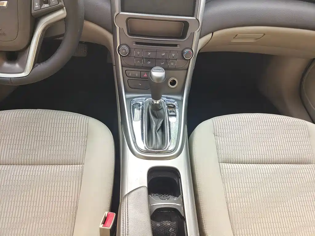 Chevrolet Malibu — миниатюра 10