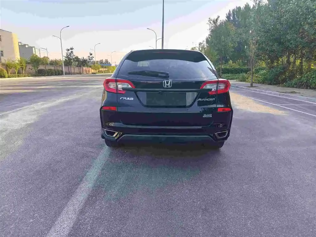 Honda Avancier — миниатюра 6