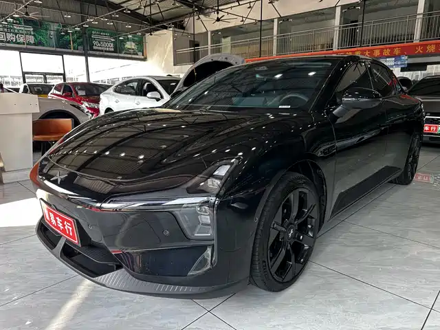 2025 Xpeng Mona M03