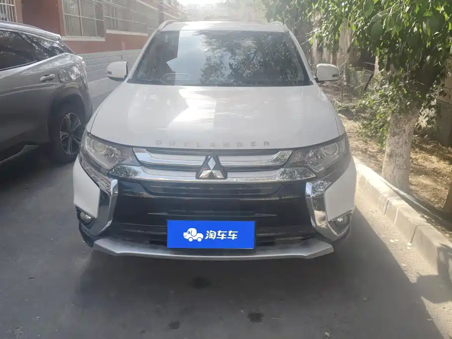 Mitsubishi Outlander — миниатюра 2