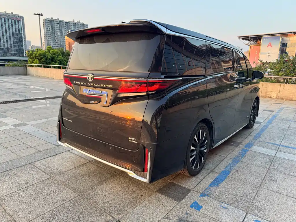 Toyota Vellfire — миниатюра 9