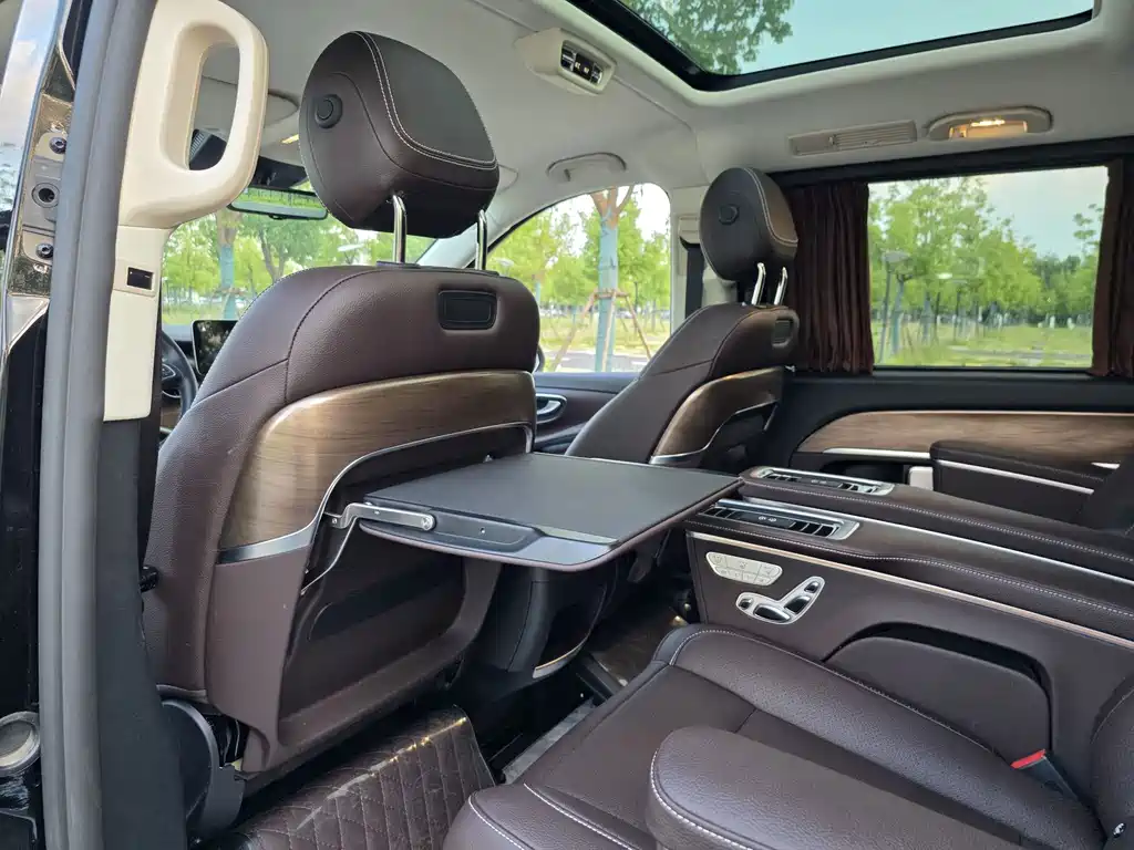 Mercedes-Benz V-Class — миниатюра 24