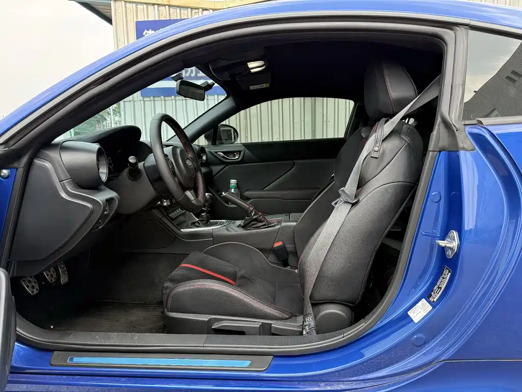 Subaru BRZ — миниатюра 10