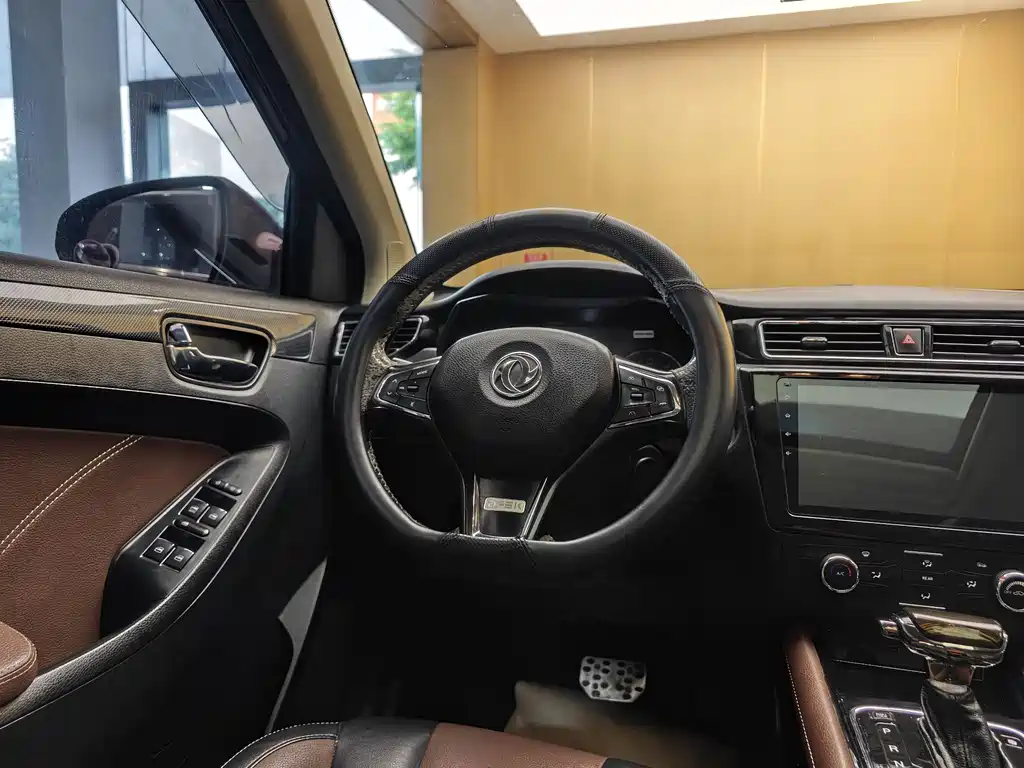 Dongfeng Fengon Fengon 580