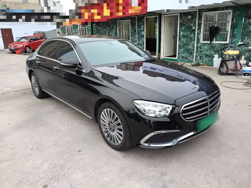 Mercedes-Benz E-Class — миниатюра 4
