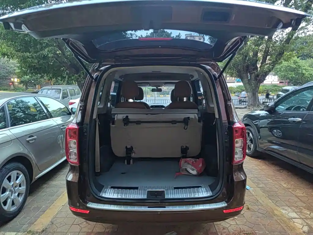Wuling Hongguang — миниатюра 19