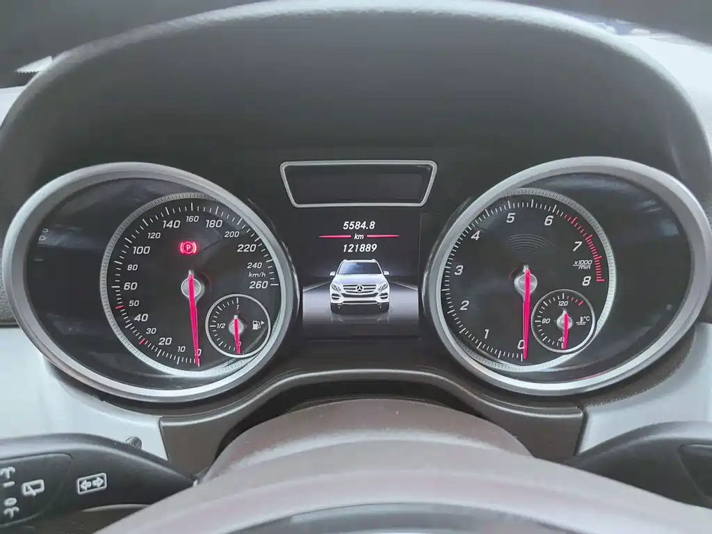 Mercedes-Benz GLE (Import) — миниатюра 15