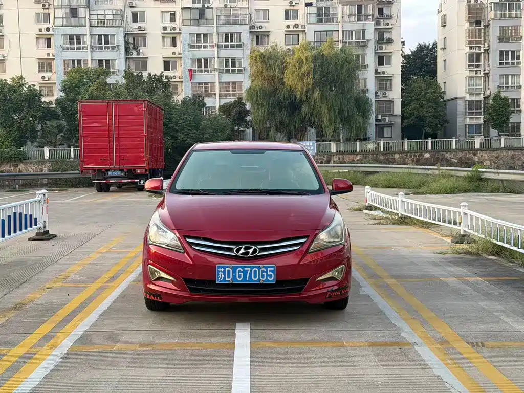Hyundai Verna — миниатюра 2