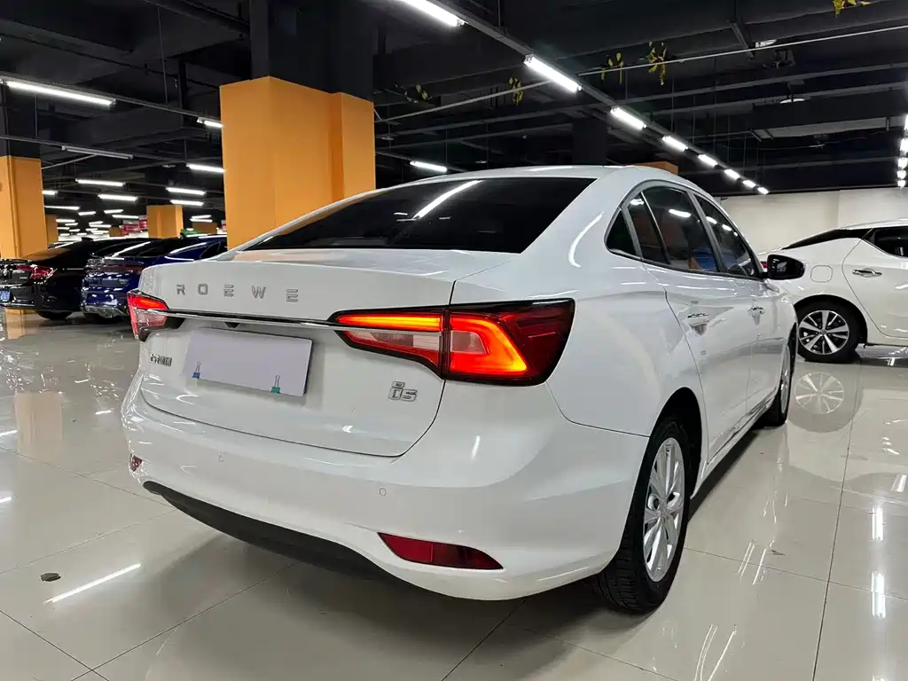 Roewe i5 — миниатюра 10