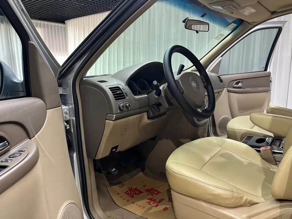 Buick GL8 2012 2.4L BASE Comfort