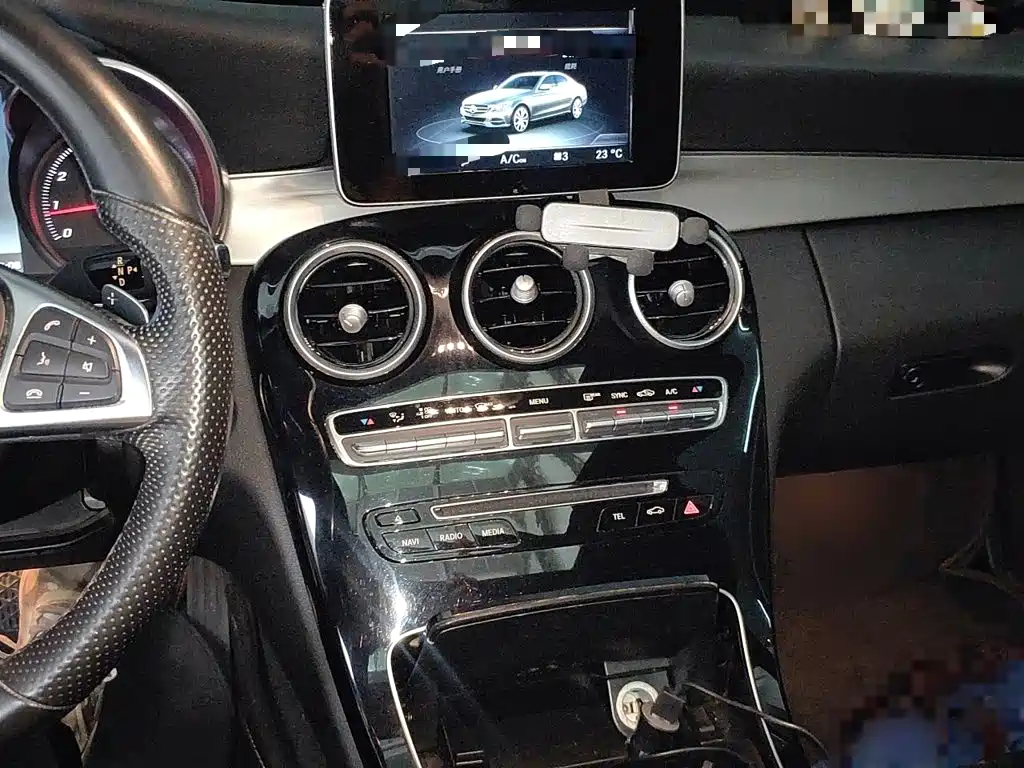 Mercedes-Benz C-Class — миниатюра 6