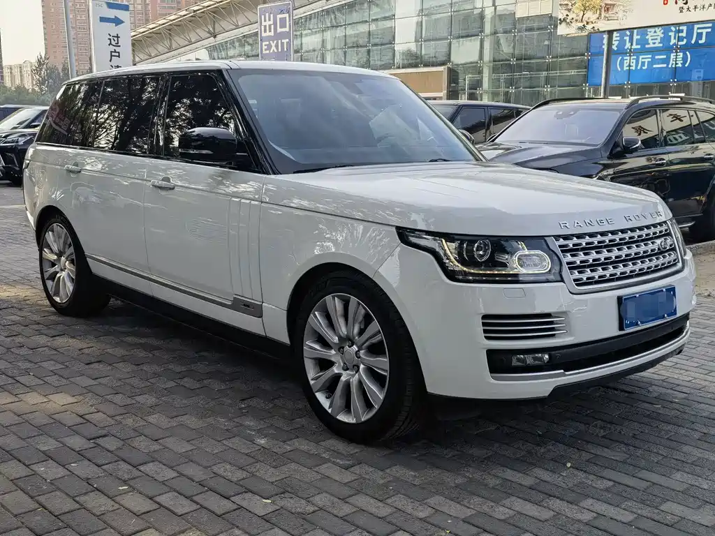 Land Rover Range Rover — миниатюра 3