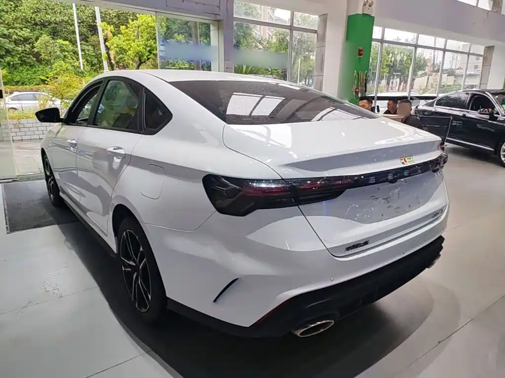 Geely Binrui — миниатюра 5