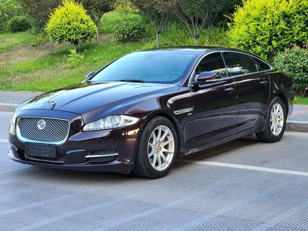 Jaguar XJ XJL 3.0 SC Panoramic Business Edition, фото 2