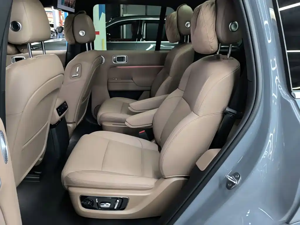 Li Auto Li L8 — миниатюра 17