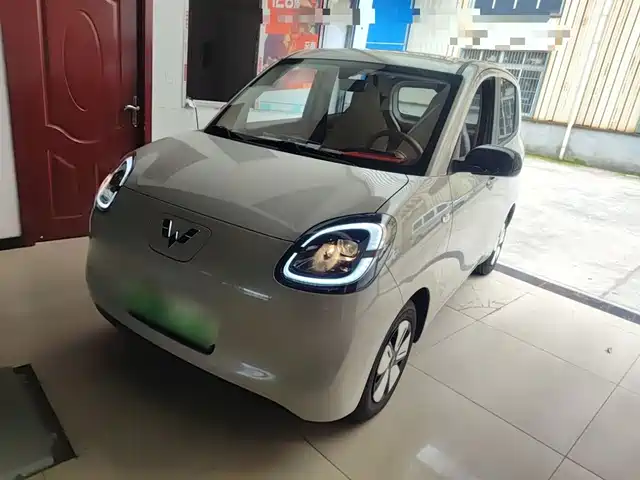 WULING AUTOMOBILE HONGGUANG MINIEV 2025