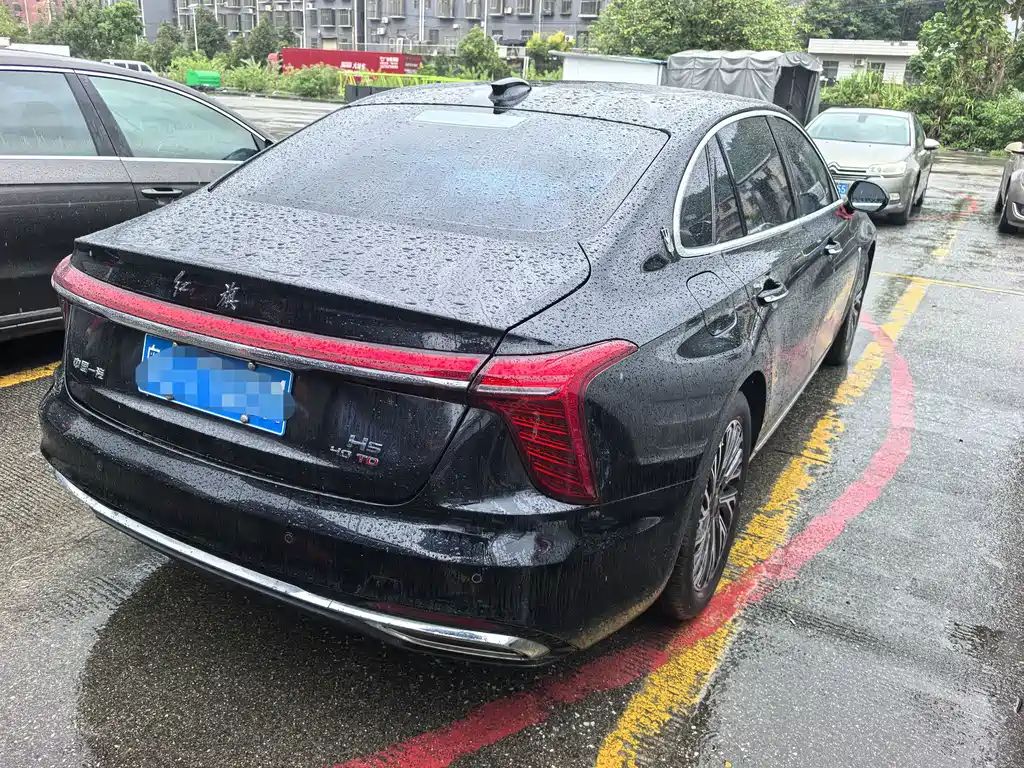 Hongqi Hongqi H5 — миниатюра 7