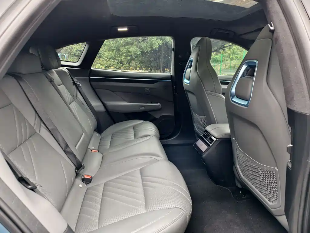 ZEEKR EXTREME KRYPTON 001