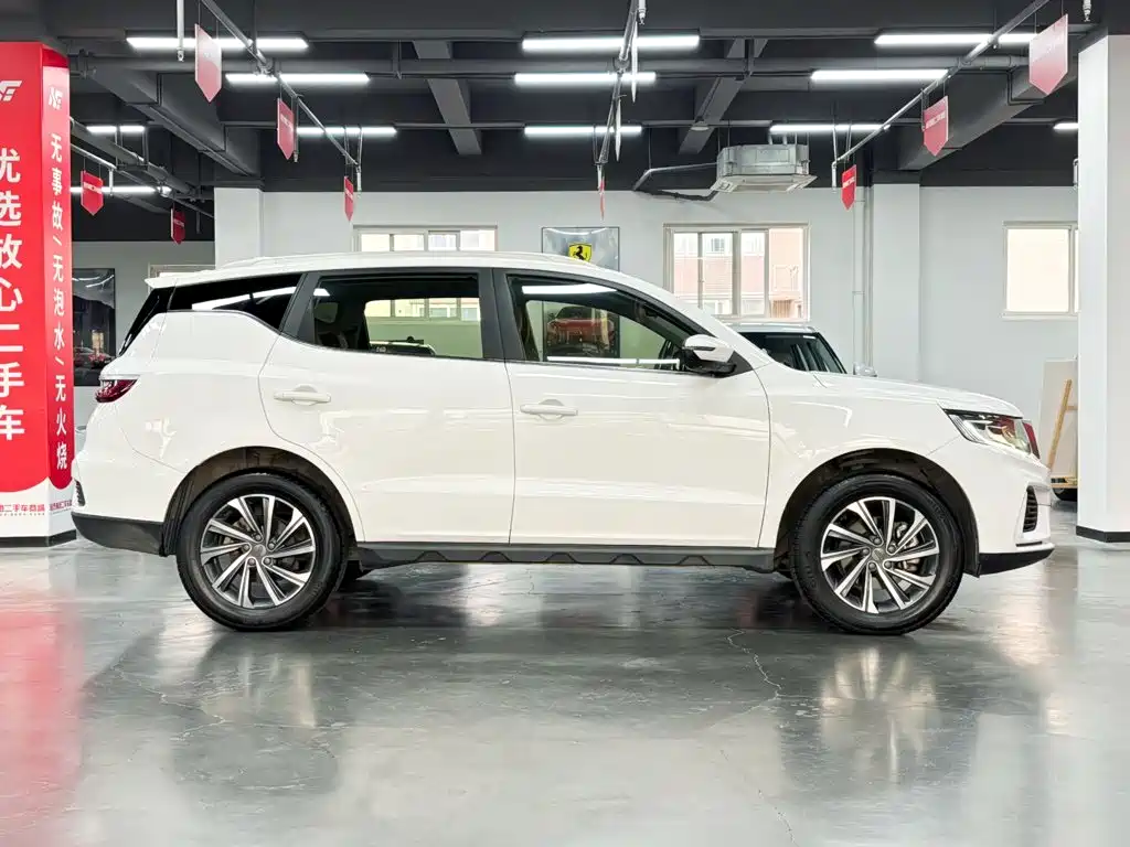 Geely Vision X6 — миниатюра 7
