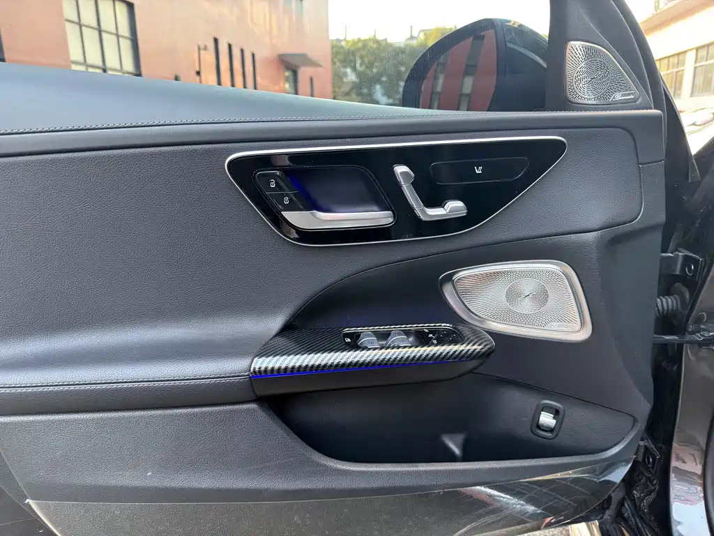 Mercedes-Benz C-Class — миниатюра 17