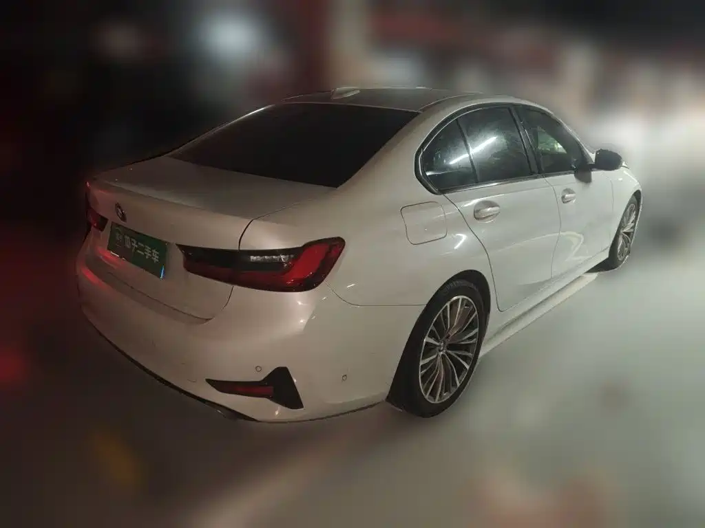 BMW 3 Series — миниатюра 8