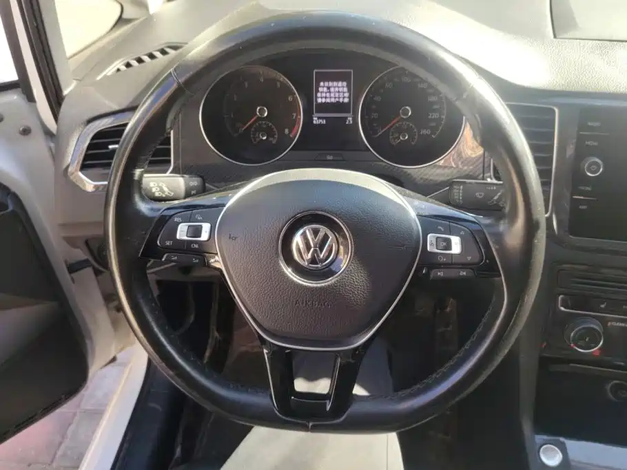 Volkswagen Golf Sportsvan — миниатюра 15