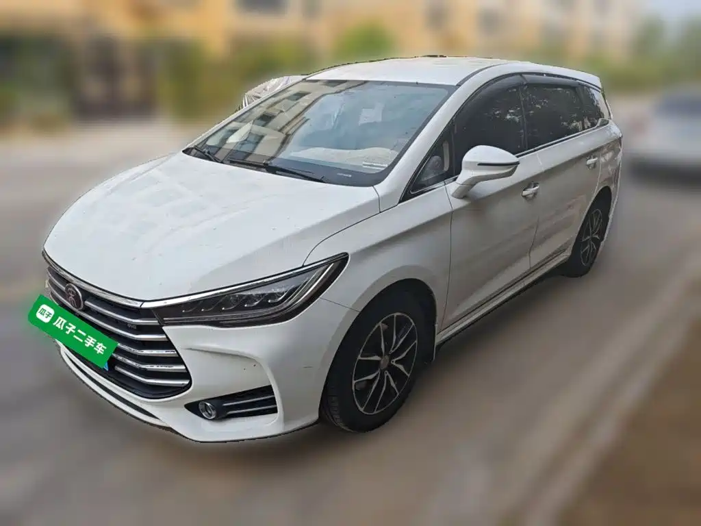 BYD MAX — миниатюра 2
