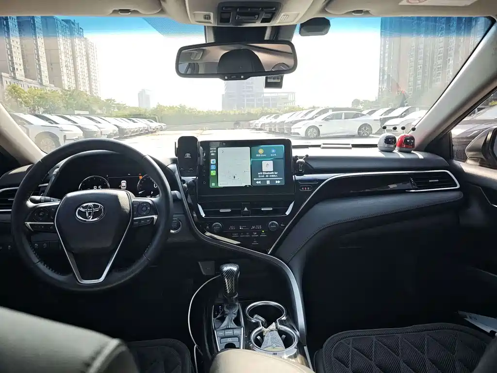 Toyota Camry — миниатюра 6