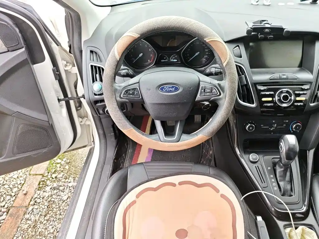 Ford Focus — миниатюра 3