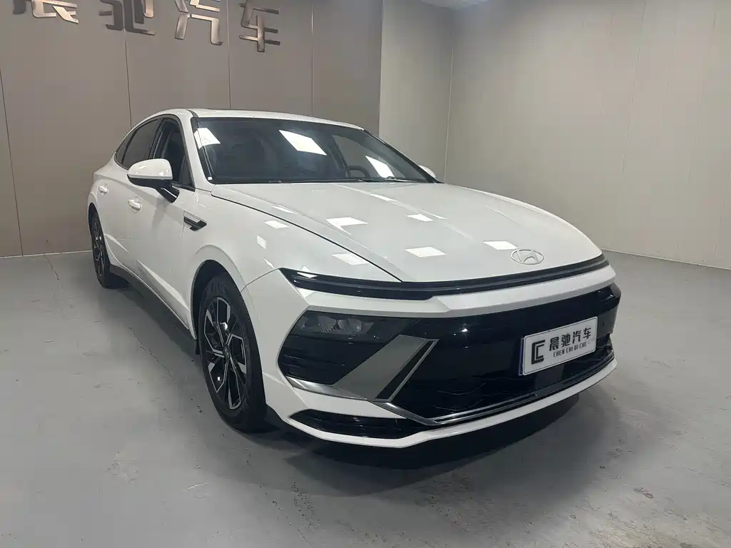 Hyundai Sonata — миниатюра 3