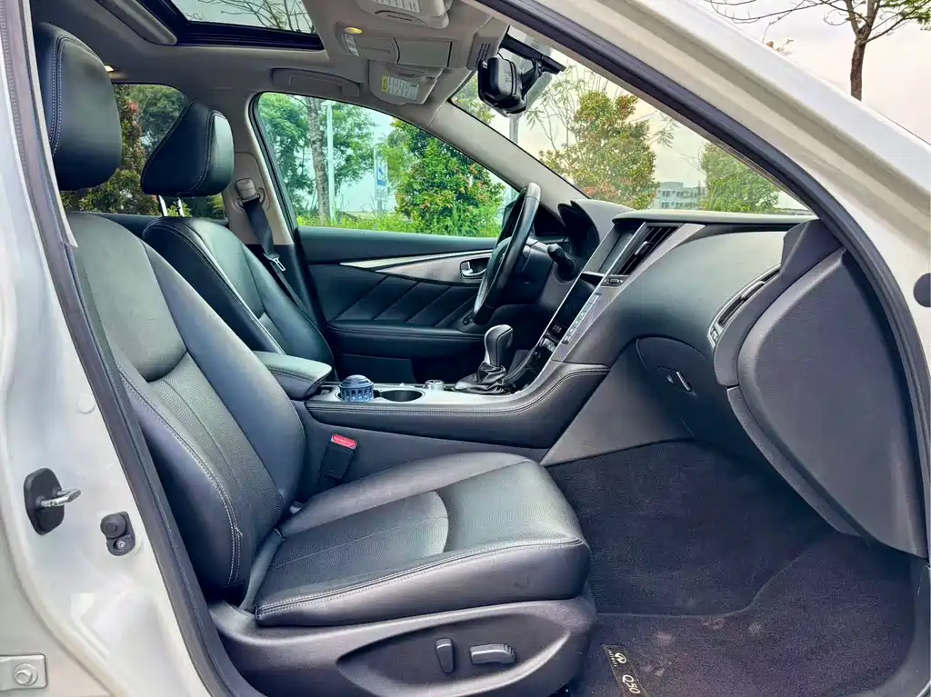 Infiniti Q50L — миниатюра 10
