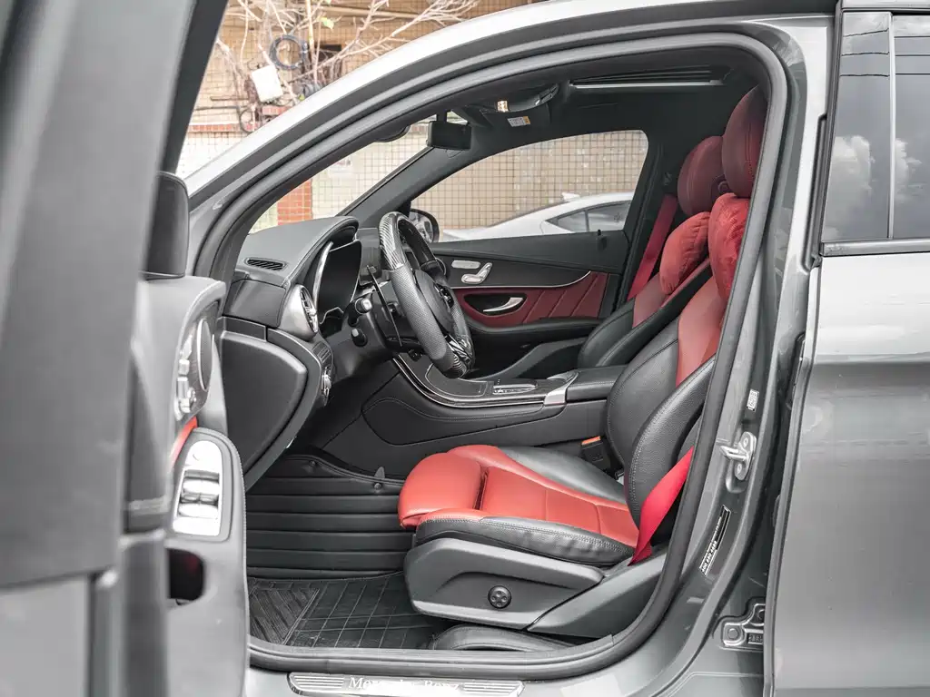 Mercedes-Benz GLC 2020 GLC 300 4MATIC SUV