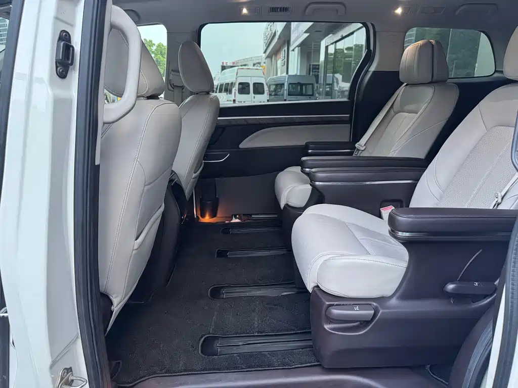 GAC Motor Trumpchi M8 — миниатюра 5